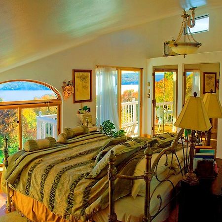 A Cayuga Lakefront Inn - Hotel Alt, Ithaca New York מראה חיצוני תמונה