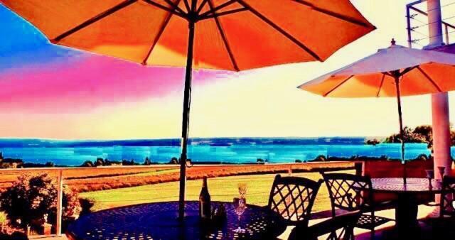 A Cayuga Lakefront Inn - Hotel Alt, Ithaca New York מראה חיצוני תמונה